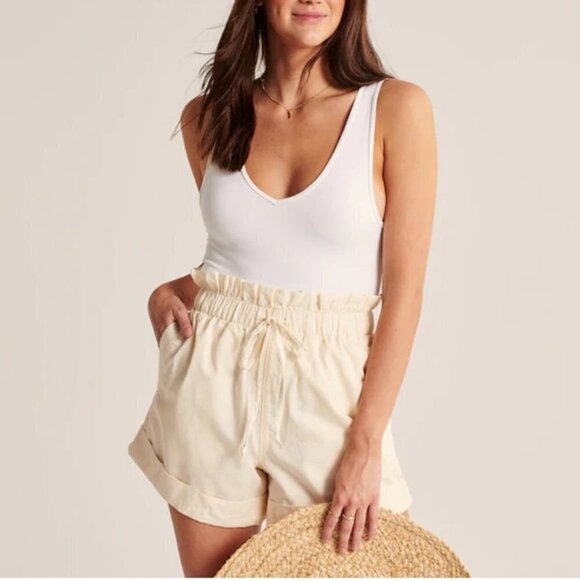 Abercrombie Twill Paperbag High Waisted Shorts - Picture 2 of 7